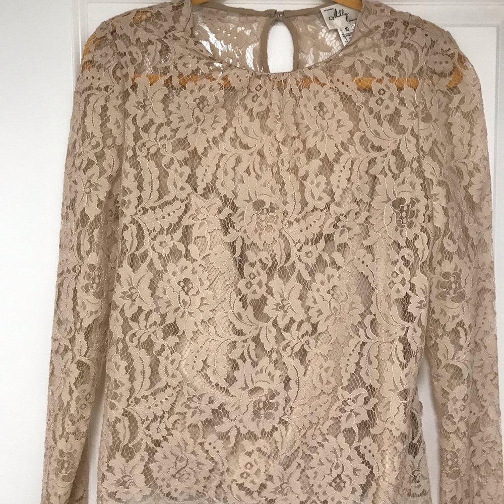 Beautiful Milly stretch lace top w/ matching cami.